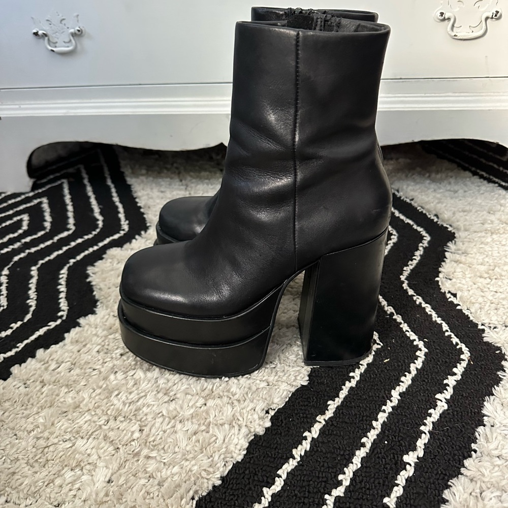 Steve Madden Cobra boots - Picture 3 of 7